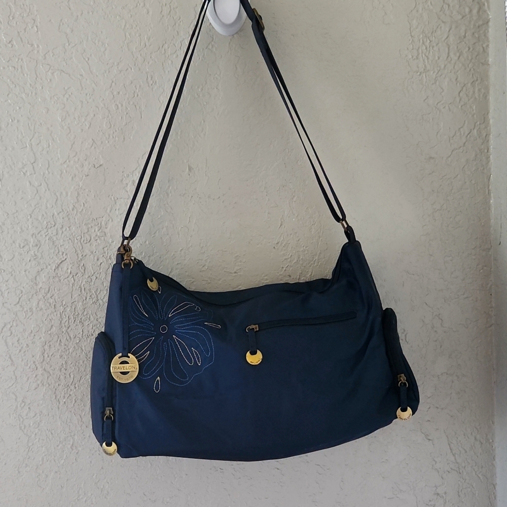 TRAVELON ANTI THEFT PURSE WITH MULTIPLE COMPARTMENTS AND WALLET NWOT